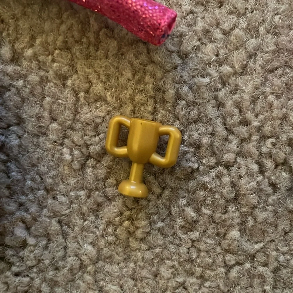 Barbie Gymnastics Accessories - Thirteen Pieces - Picture 10 of 10